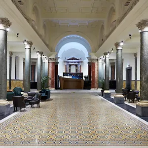 Otel The Building