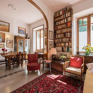 Apartment Colosseo House