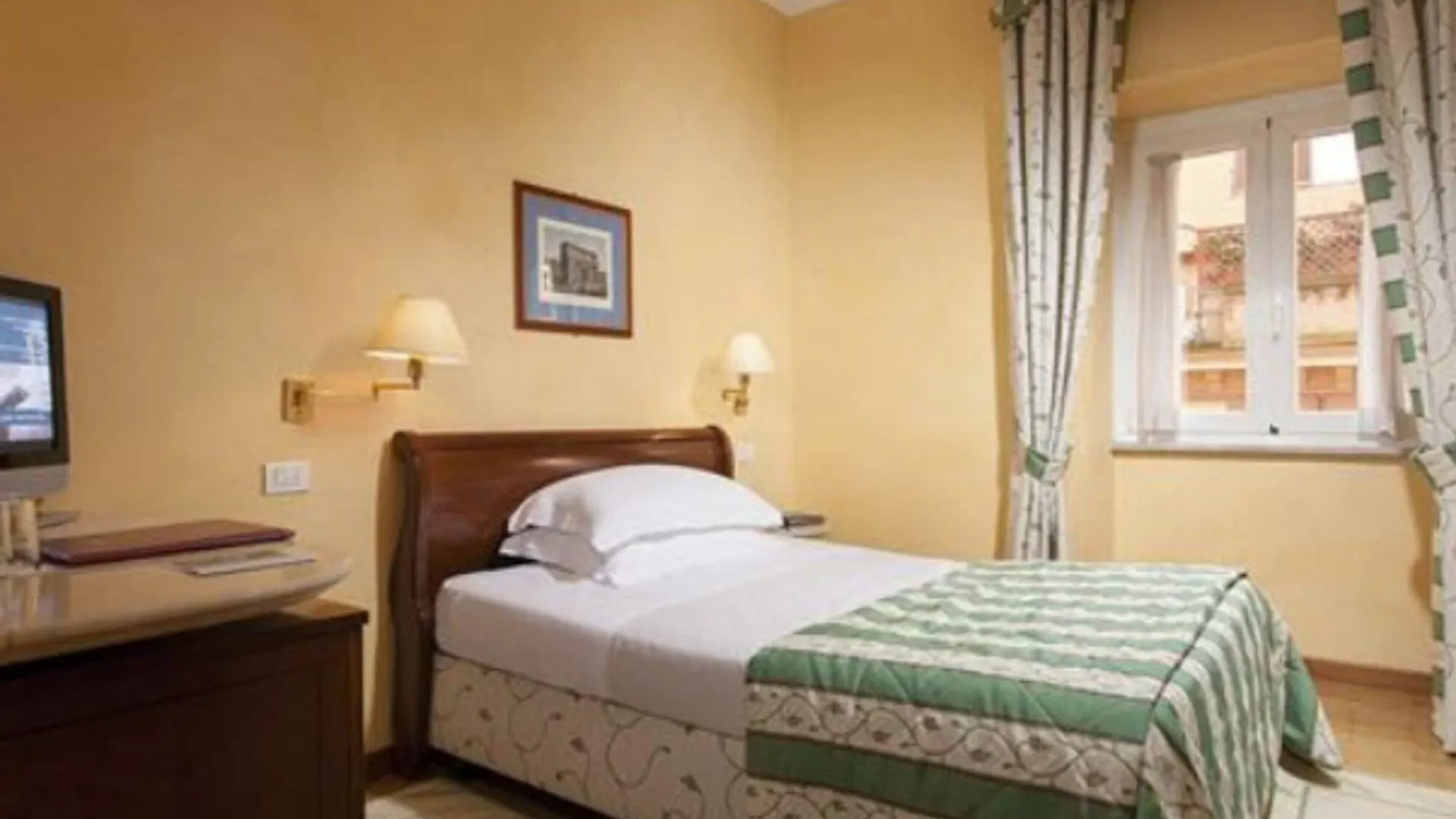 Hotel Victoria Roma 4*,